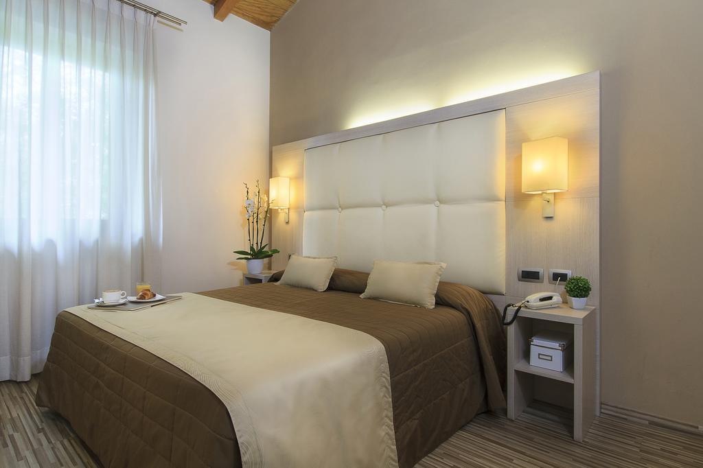Antica Locanda Del Villoresi Нервиано Номер фото
